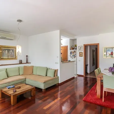 Alma Apartman